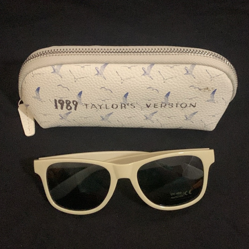 Taylor Swift 1989 Taylor’s Version Sunglasses New - Picture 1 of 10